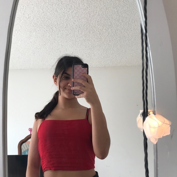 Red top - Picture 2 of 2